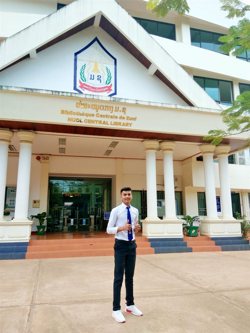 林納，柬埔寨人 老撾國立大學(xué)建筑學(xué)院建筑學(xué)專業(yè)